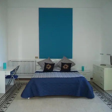 Locami Holiday&rooms Stabile 105 Bed and breakfast *