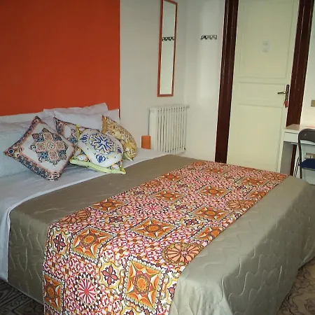 Locami Holiday&rooms Stabile 105 Bed and breakfast